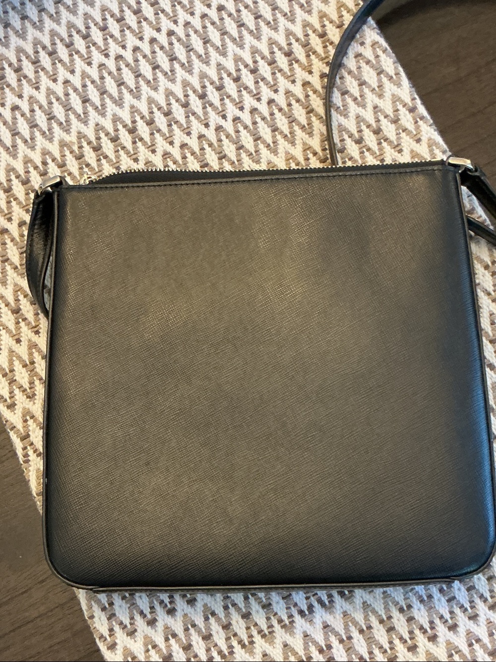 kate spade Black Saffiano Crossbody Messenger Bag with Gold Hardware - Picture 4 of 9